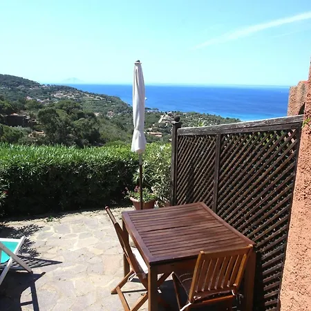 Ca' La Stella Sea-view Aparthotel